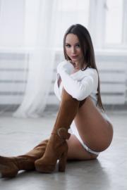 Проститутка Киева Эмилия, снять за 3000 грн за час