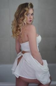 Повія Києва Лера, дівчині 21 рік