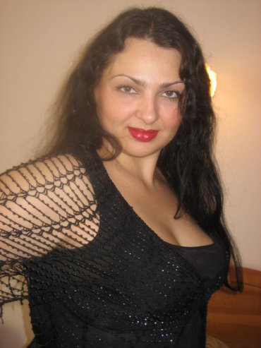 Проститутка Киева Лара, работает на улице Майдан Независимости - большое фото