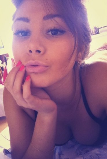 Проститутка Киева Виолета, с 3 размером груди - большое фото