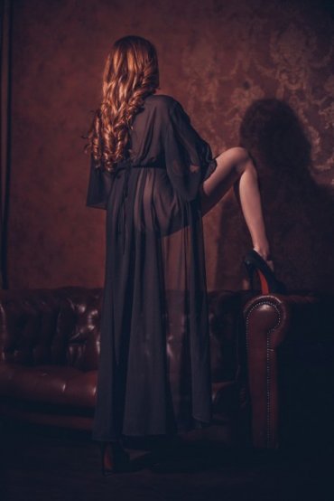 Проститутка Киева Диана, работает на улице Крещатик - большое фото