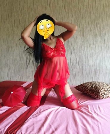 Проститутка Киева Алина, с 2 размером груди - большое фото