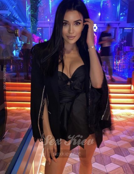 Проститутка Киева Настя, индивидуалка обслуживает у метро Печерская - большое фото