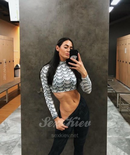 Проститутка Киева Яся, секс на улице Крещатик - большое фото