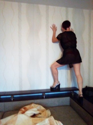 Проститутка Киева Лора ЧАС 600, индивидуалка работает у метро Героев днепра - большое фото