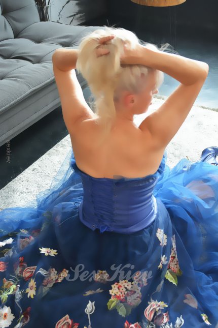 Проститутка Киева АналТроєщина, эта фея блондинка - большое фото