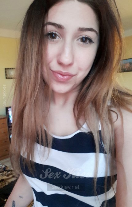 Проститутка Киева Мила, секс на улице Крещатик - большое фото