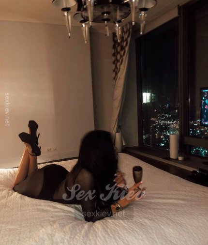 Проститутка Киева ЛОЛИТА, секс на улице Бассейная - большое фото