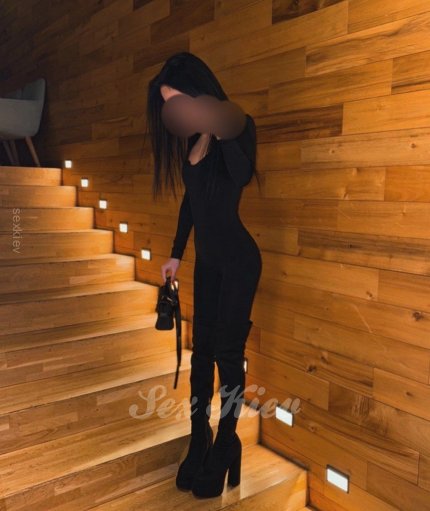 Проститутка Киева Вика, возрастом 20 лет - большое фото