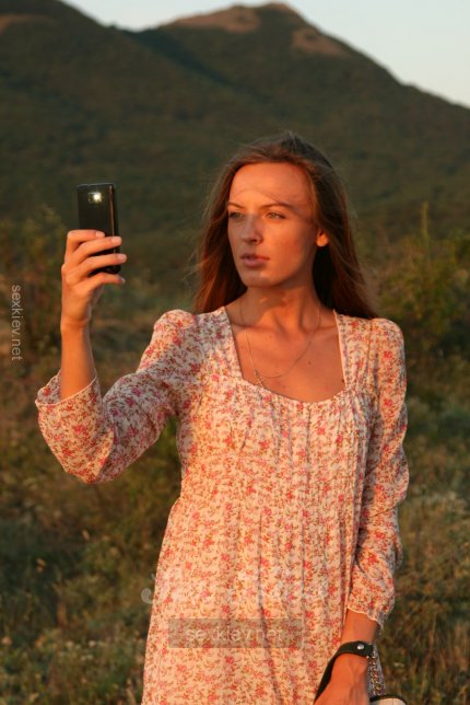 Проститутка Киева Левобережная , работает на улице Хрещатик - большое фото