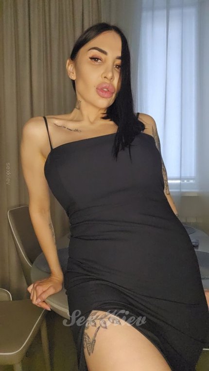 Проститутка Киева Эля, с 4 размером груди - большое фото