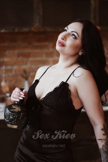Проститутка Киева АНЯ, индивидуалка работает у метро Площадь независимости - большое фото