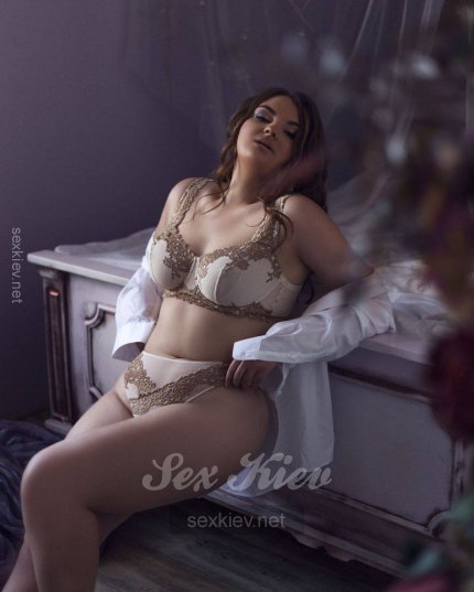 Проститутка Киева Анюта, работает на улице бульвар Леси Украинки - большое фото