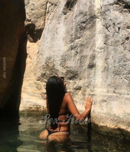 Проститутка Киева Виктория, с 3 размером сисек - большое фото