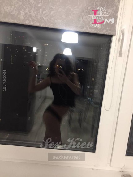 Проститутка Киева АМИНА, индивидуалка работает у метро Демеевская - большое фото