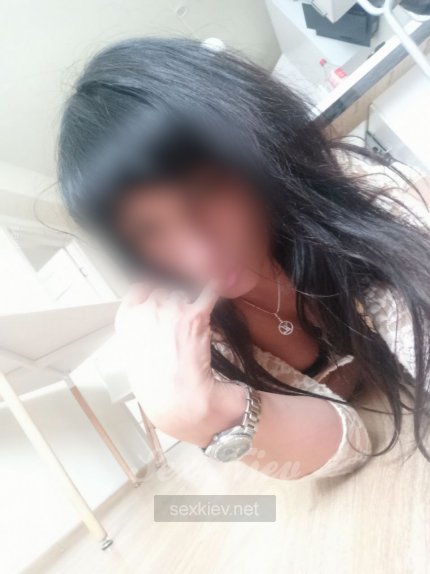 Проститутка Киева Марго, путана брюнетка - большое фото