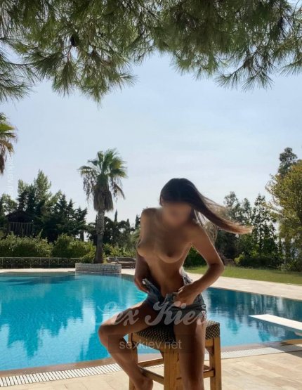 Проститутка Киева Медина, с 3 размером сисек - большое фото