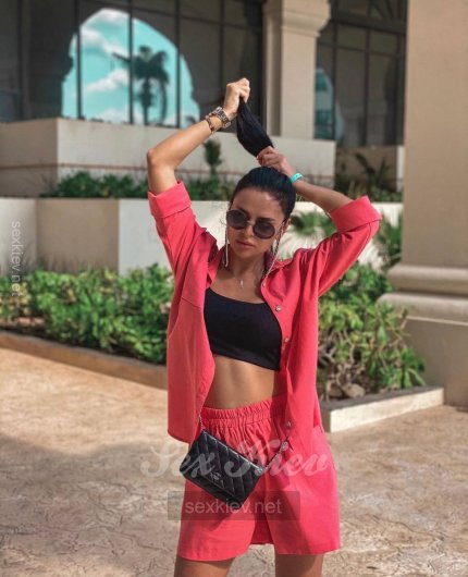 Проститутка Киева Кристина, индивидуалка обслуживает у метро Зверинецкая(Дружбы народов) - большое фото