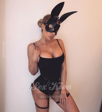 Проститутка Киева Оля , секс на улице Бажана - большое фото