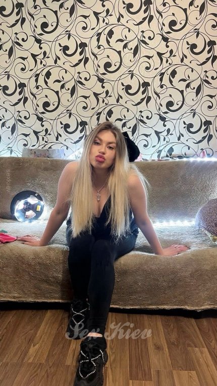 Проститутка Киева ЛЮБЛЮ В ПОПОЧКУ, заказать за 2500 грн в час - большое фото