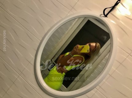 Проститутка Киева Настя
, с 2 размером - большое фото