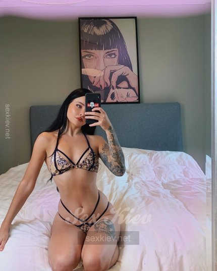 Проститутка Киева Катя, с 2 размером сисек - большое фото