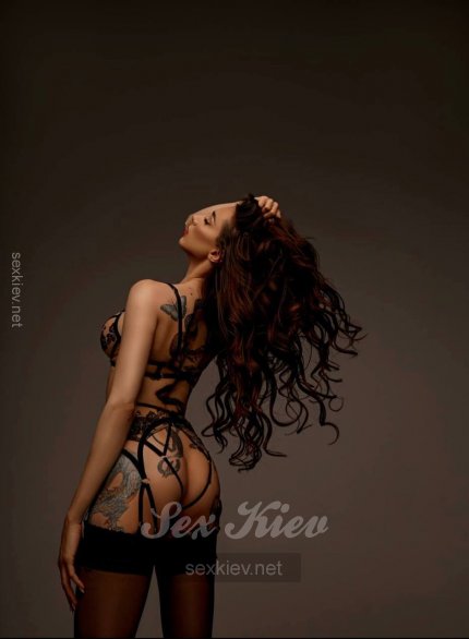 Проститутка Киева Диана, с 3 размером сисек - большое фото