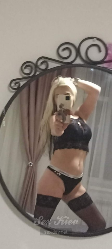 Проститутка Киева Каролина, работает на улице Машиностроительная - большое фото