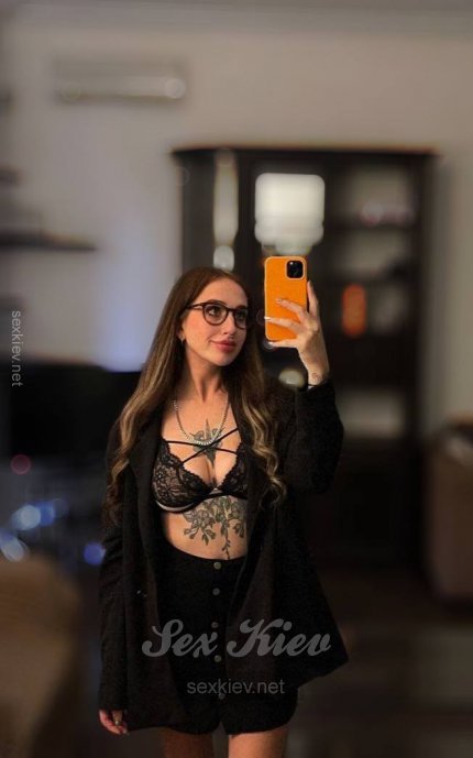 Проститутка Киева Карина, интим услуга