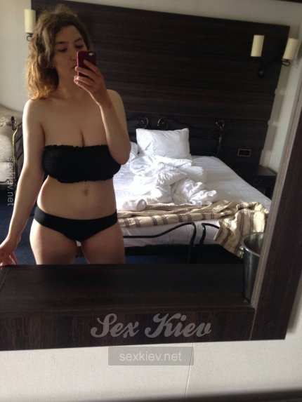 Проститутка Киева Анна, индивидуалка принимает у метро Вырлица - большое фото