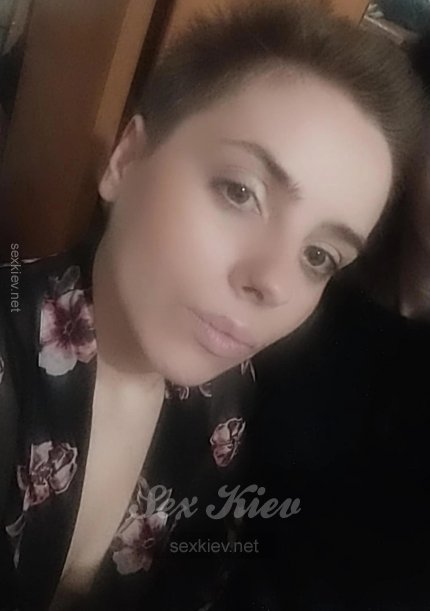 Проститутка Киева Кристинка, индивидуалка принимает у метро Академгородок - большое фото