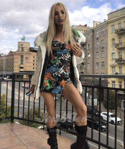 Проститутка Киева Трассексуалка , возрастом 29 лет - большое фото