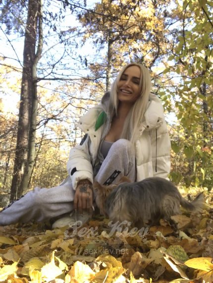 Проститутка Киева Трассексуалка , индивидуалка принимает у метро Дворец спорта - большое фото