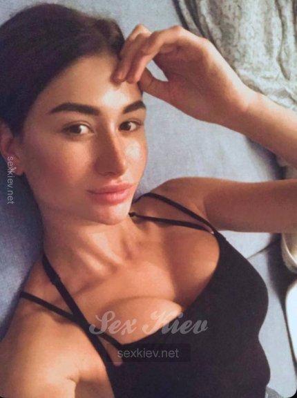 Проститутка Киева Аленка, с 3 размером сисек - большое фото