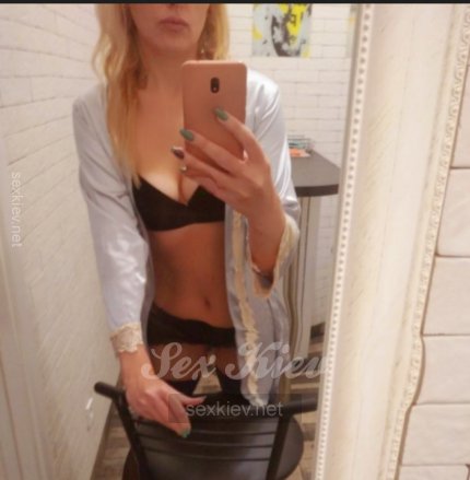 Проститутка Киева Вика, секс на улице Бассейная - большое фото