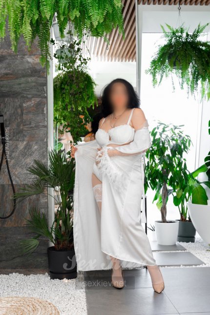 Проститутка Киева Вита, эта фея брюнетка - большое фото