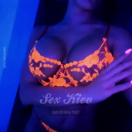 Проститутка Киева Виктория, заказать за 3000 грн за час - большое фото