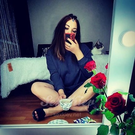 Проститутка Киева Дина, индивидуалка обслуживает у метро Демеевская - большое фото