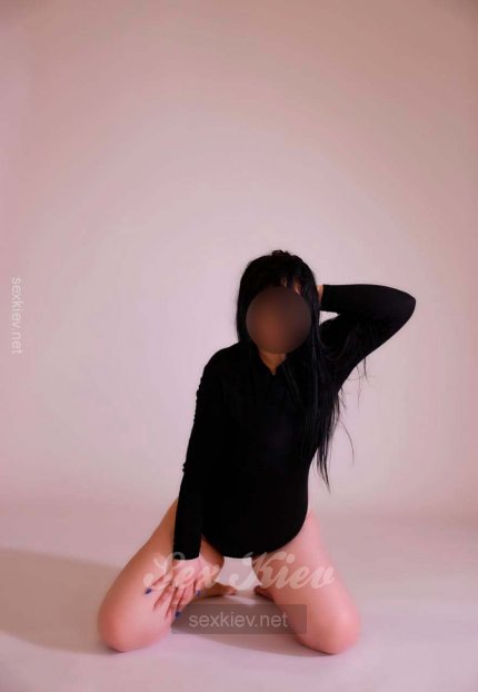 Проститутка Киева Каролина, с 4 размером сисек - большое фото