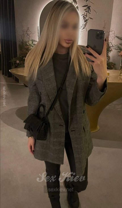 Проститутка Киева Мила, индивидуалка работает у метро Дворец Украина - большое фото