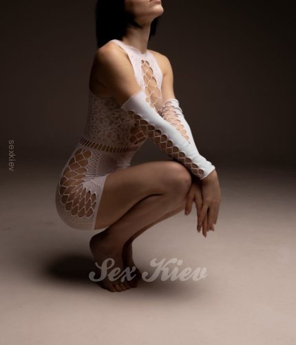 Проститутка Киева Юлия, эта инди шатенка - большое фото