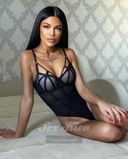 Проститутка Киева Сальвия, работает на улице Бульвар Леси Украинки - большое фото