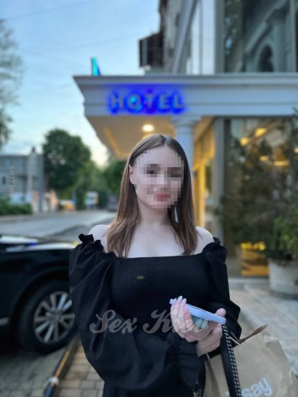 Проститутка Киева Соня, с 3 размером сисек - большое фото