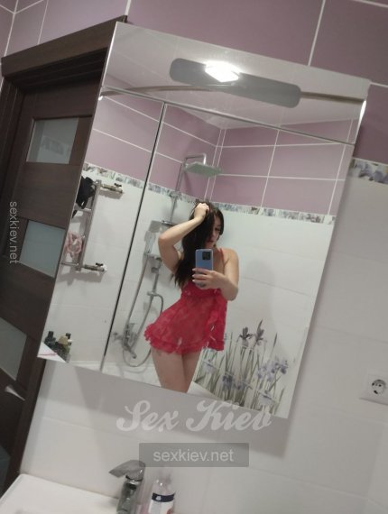 Проститутка Киева Оля, возрастом 18 лет - большое фото