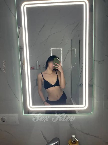 Проститутка Киева Дарина, ей 19 лет - большое фото