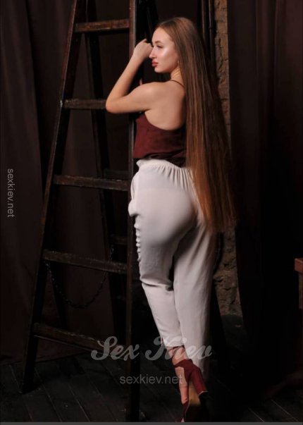 Проститутка Киева Эмилия, девушке 18 лет - большое фото
