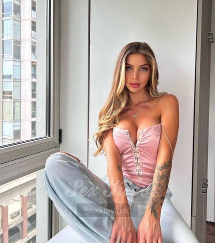 Проститутка Киева Даша, с 3 размером груди - большое фото