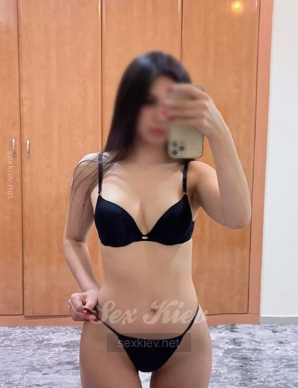 Проститутка Киева Юля ВИП, девушке 20 лет - большое фото