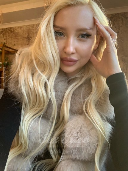 Проститутка Киева Снежана , индивидуалка работает у метро Славутич - большое фото