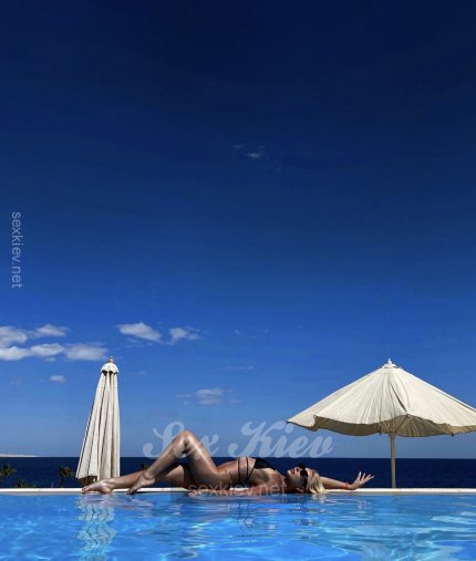 Проститутка Киева Владислава, с 3 размером сисек - большое фото